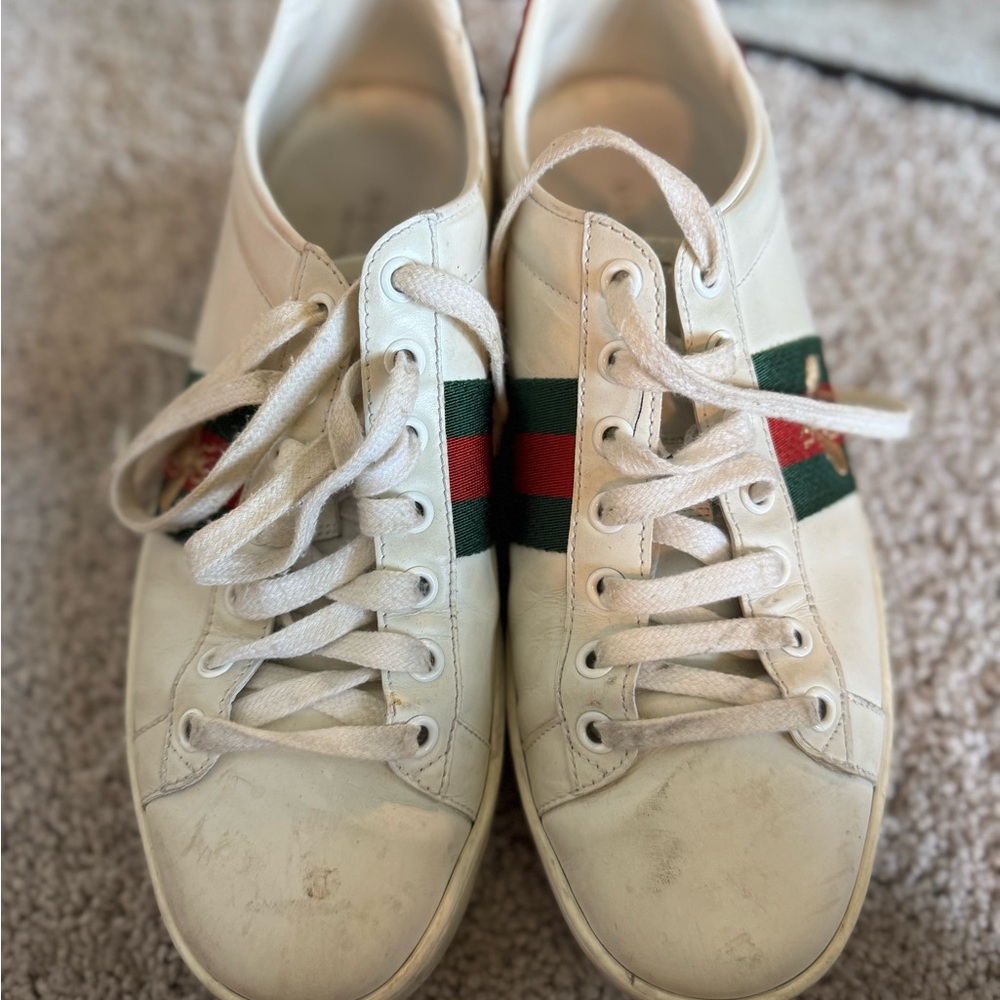 Gucci White Sneakers with Green and Red Stripes